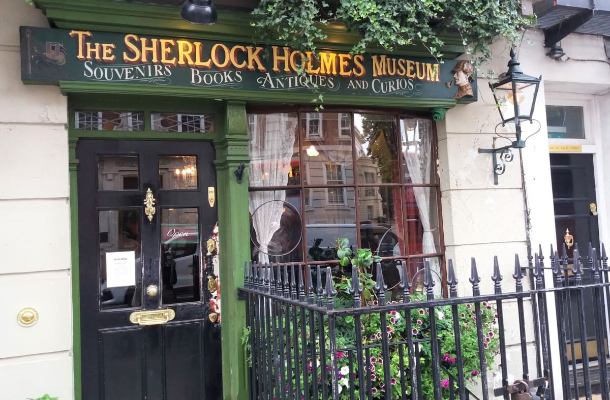 Sherlock Holmes -museo Lontoon Baker Streetillä. 