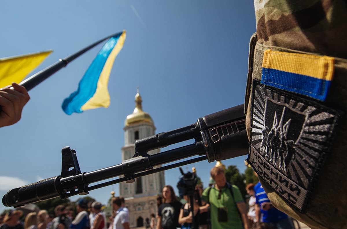 Azovin pataljoonan uudet jäsenet vannoivat uskollisuudenvalansa ennen lähtöään Itä-Ukrainaan Kiovassa 16. heinäkuuta 2014. 