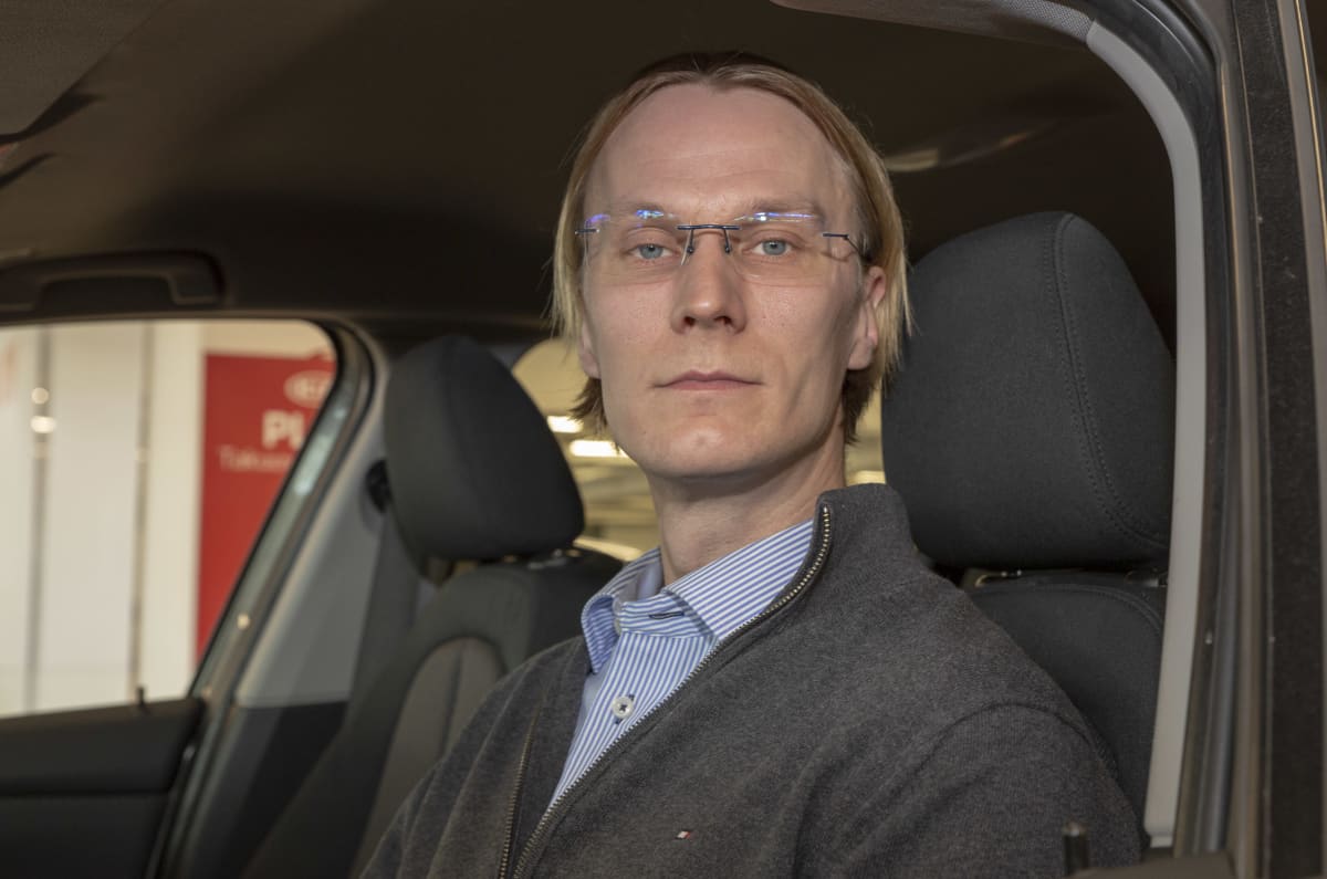 Jussi Koivusalo / automyyjä / Rintajouppi / Tikkurila 14.10.2020