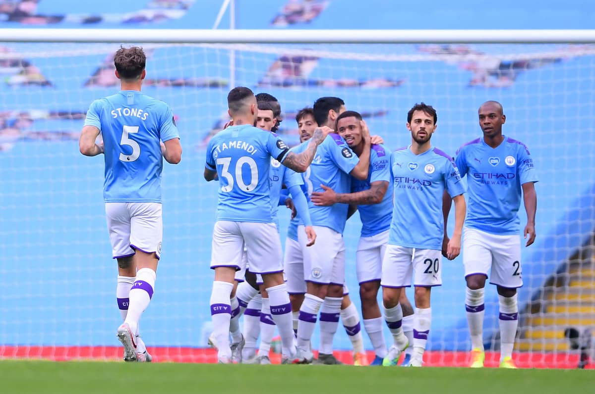 Manchester City juhlii Gabriel Jesusin onnistumista. 