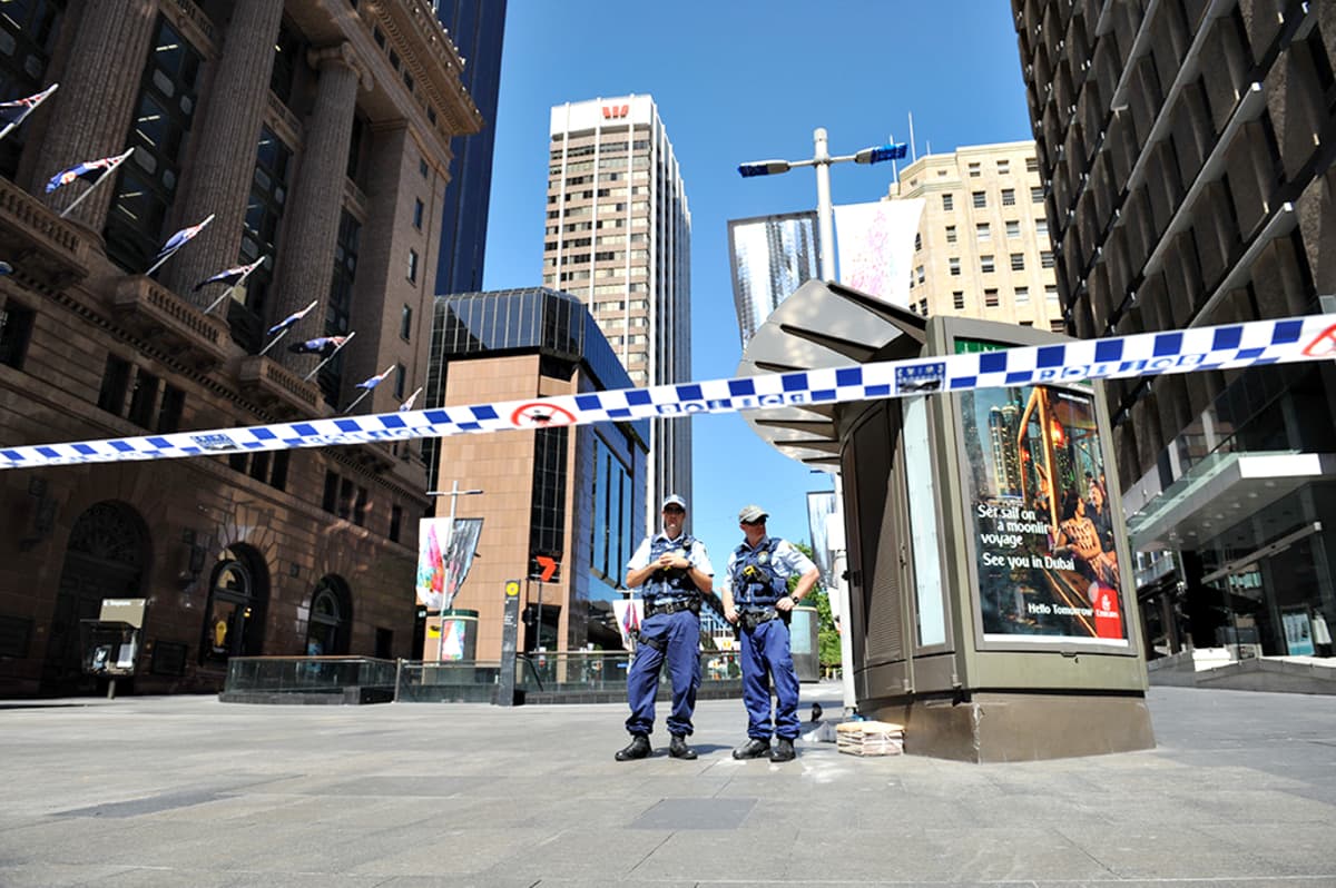 Poliisi on eristänyt Sydneyn miljoonakaupungin ydinkeskustasta parin korttelin alueen.