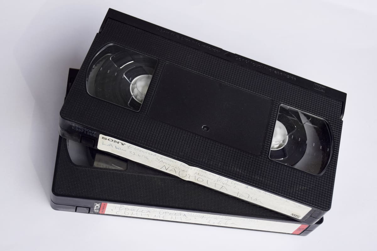 VHS-videokasetteja.
