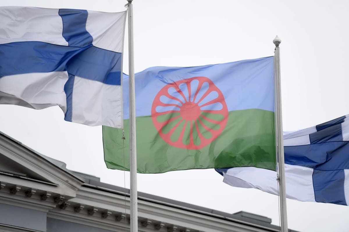 Tänään vietetään romanien kansallispäivää | Yle Uutiset