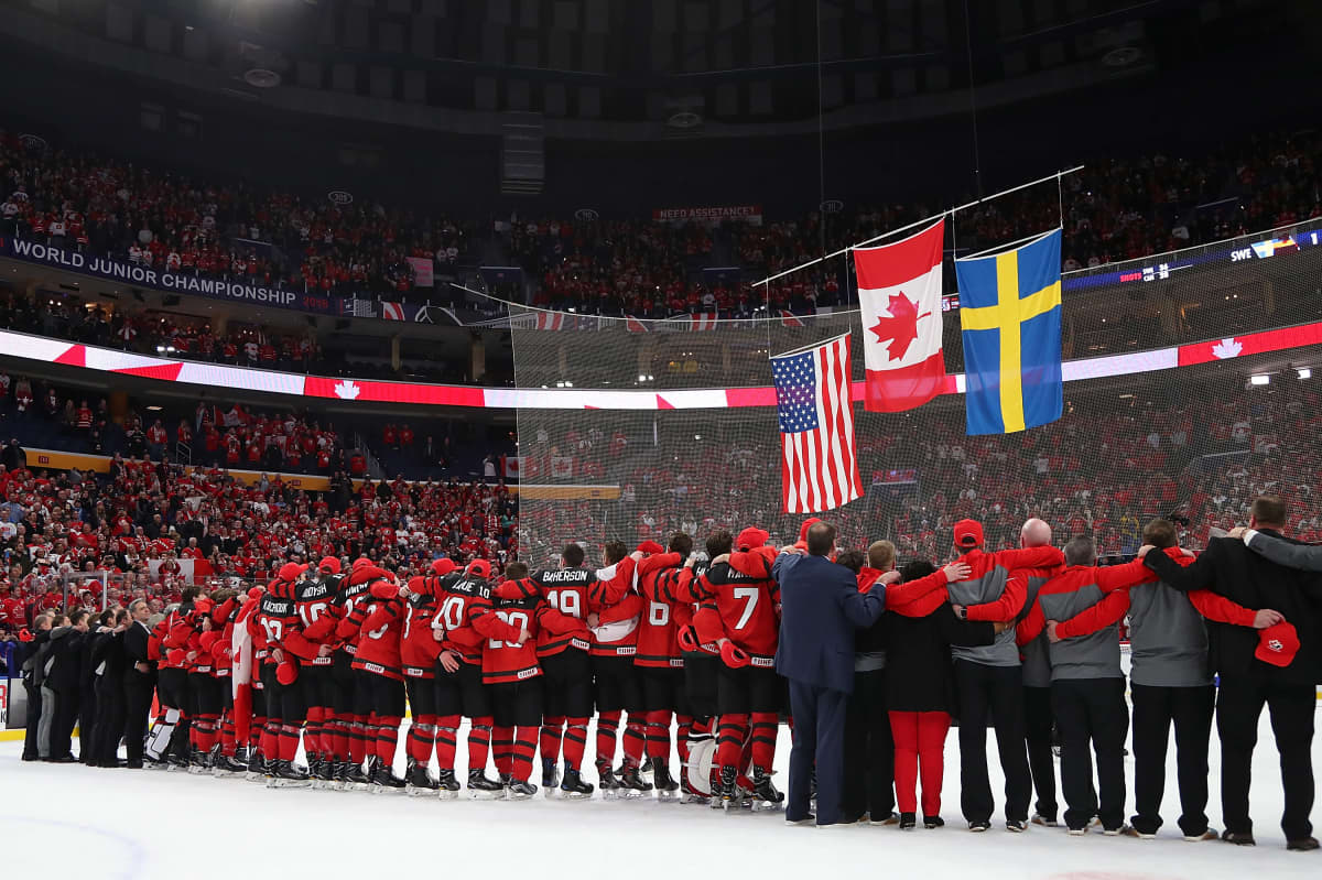 Kanadan nuorten jääkiekkomaajoukkue vuonna 2018.