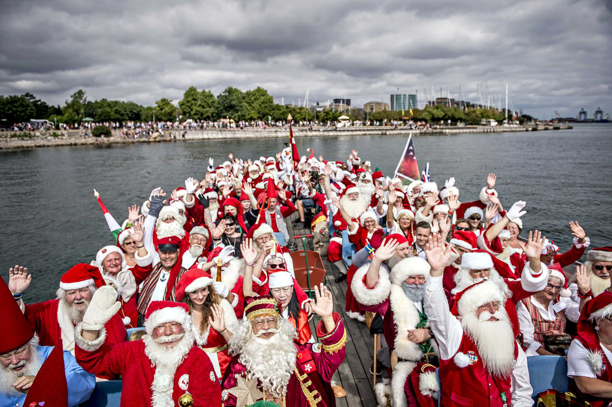 Tanskan joulupukkikonferenssissa hikoillaan parroissa ja punanutuissa –  Suomen joulupukki: En osallistu