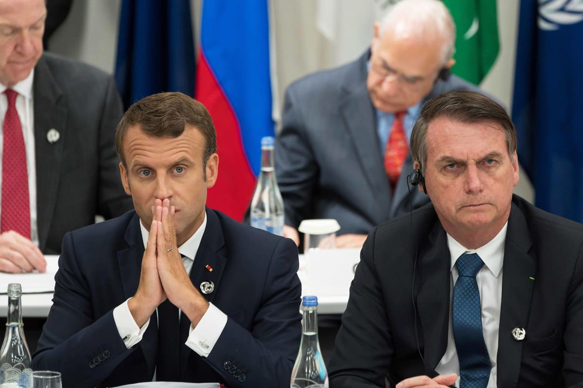 Ranskan presidentti Emmanuel Macron ja Brasilian presidentti Jair Bolsonaro G20-maiden kokouksessa Osakassa heinäkuussa.