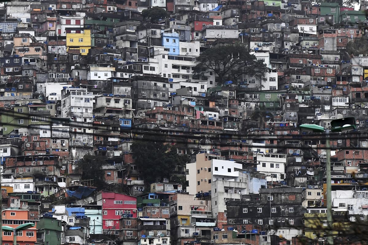 Lehti: Kolme ruotsalaista halusi valokuvata Rion favelassa – joutuivat  siepatuiksi | Yle Uutiset