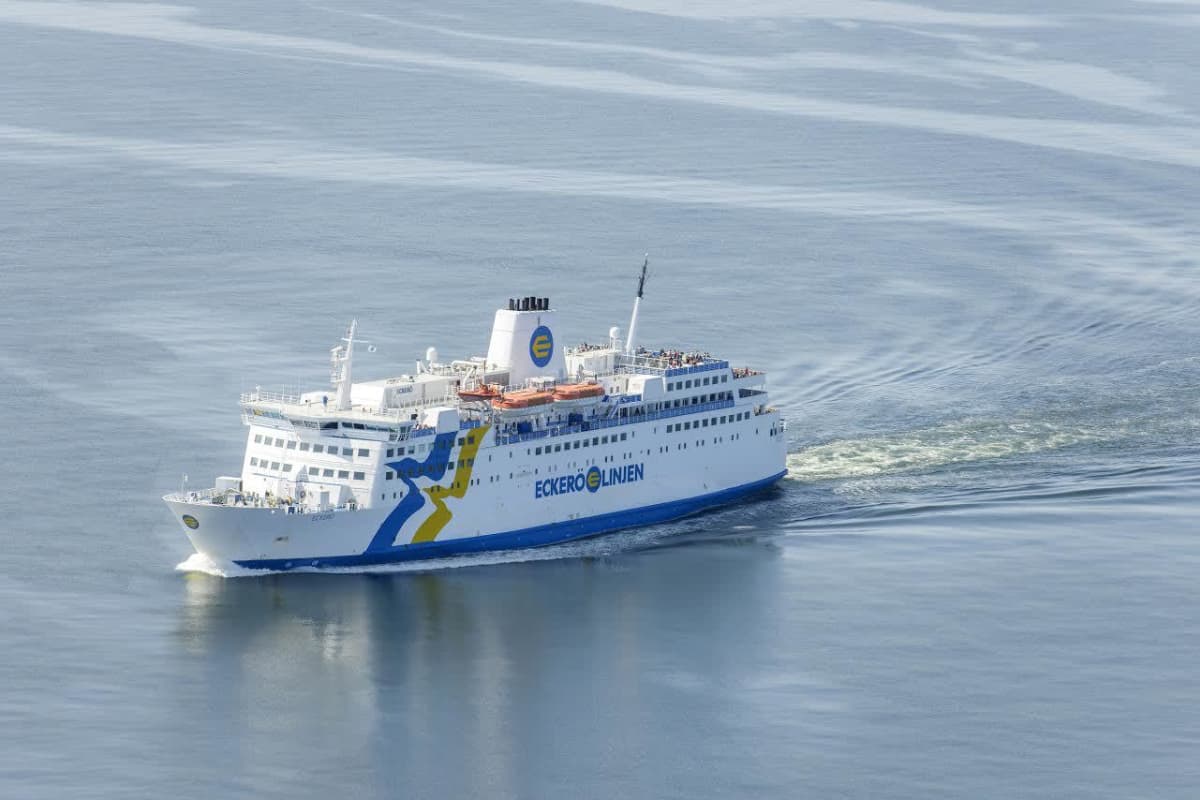 M/S Eckerö sai pohjakosketuksen sähkökatkon seurauksena – alus pääsi  jatkamaan matkaa satamaan | Yle Uutiset