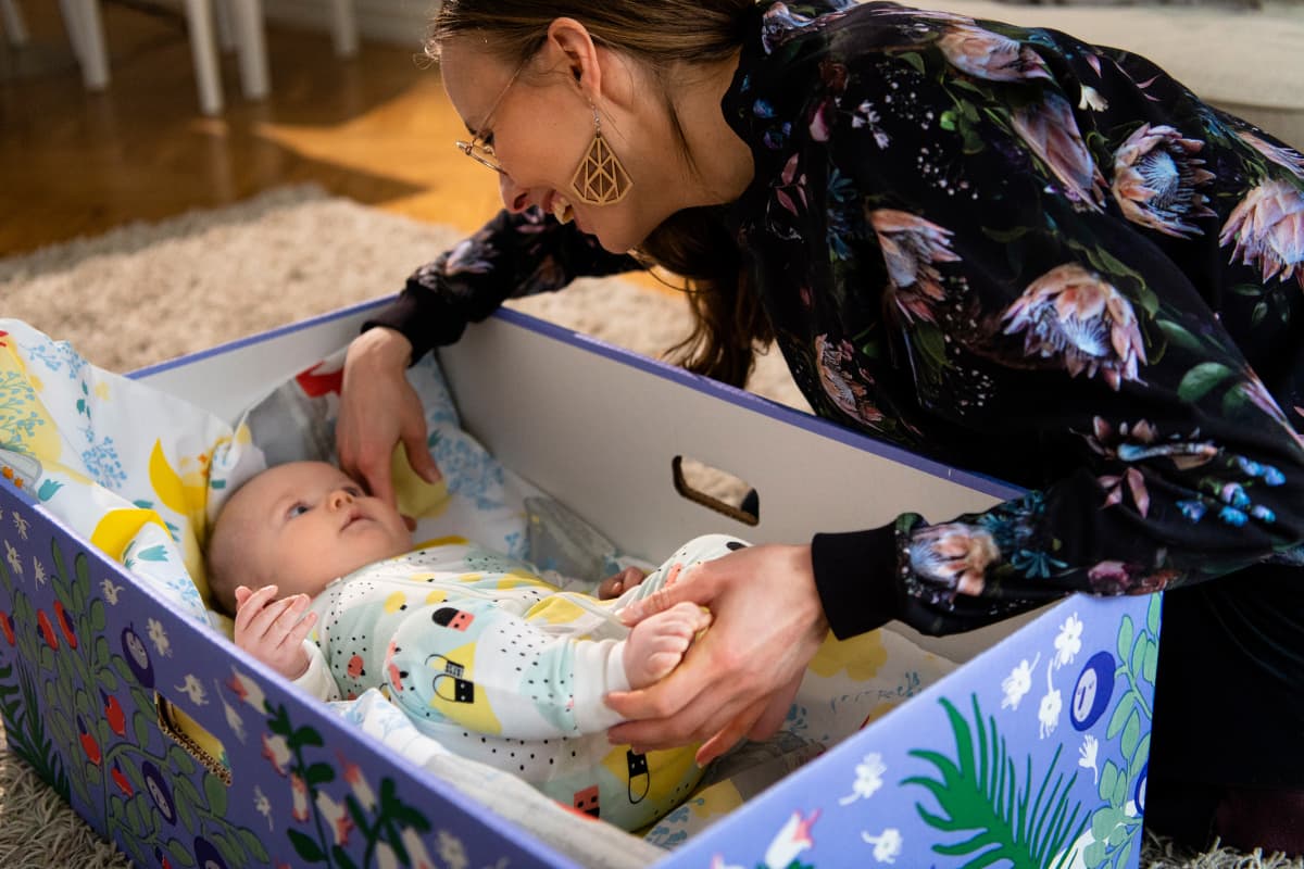 Finland S New Baby Box Gets Colour And Content Refresh News Yle Uutiset