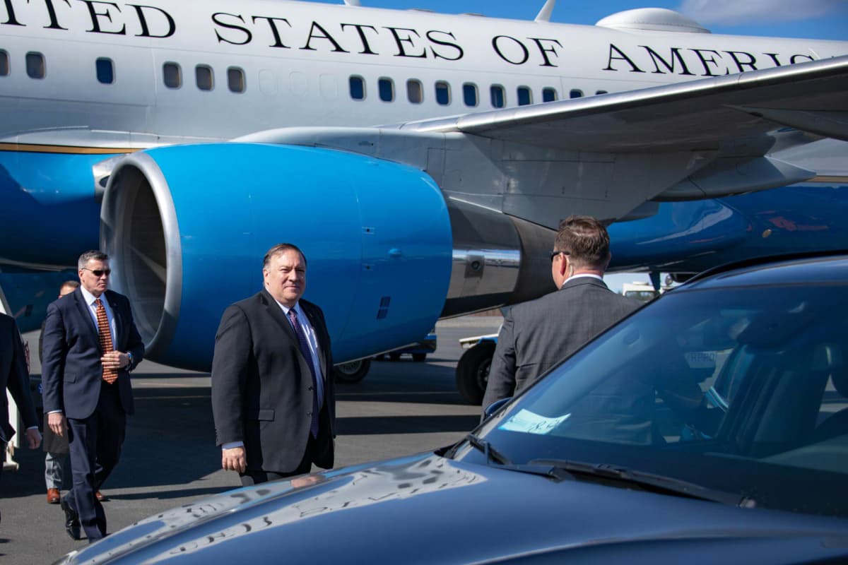 Yhdysvaltain ulkoministeri Mike Pompeo saapuu Rovaniemelle toukokuussa 2019.
