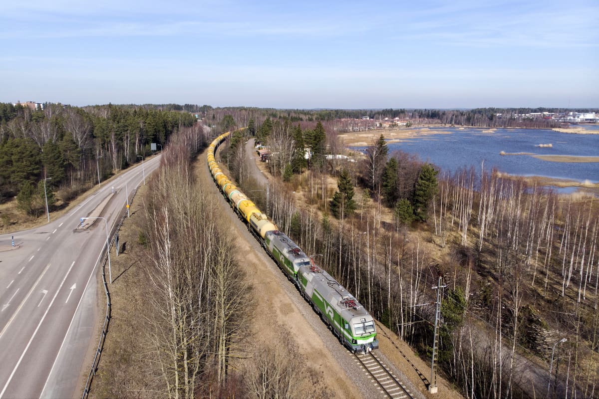 Suomessa on testattu ennätyssuurta junaa – junassa 66 vaunua ja painoa 6000  tonnia | Yle Uutiset
