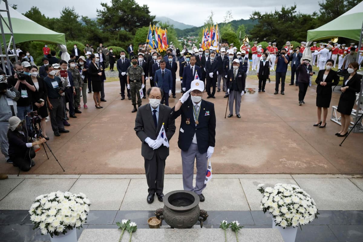 70 Vuotta Sitten Alkanut Korean Sota Kytee Yha Ja Vei Trumpin Tuloksettomaan Kaupantekoon Diktaattorin Kanssa Yle Uutiset Yle Fi