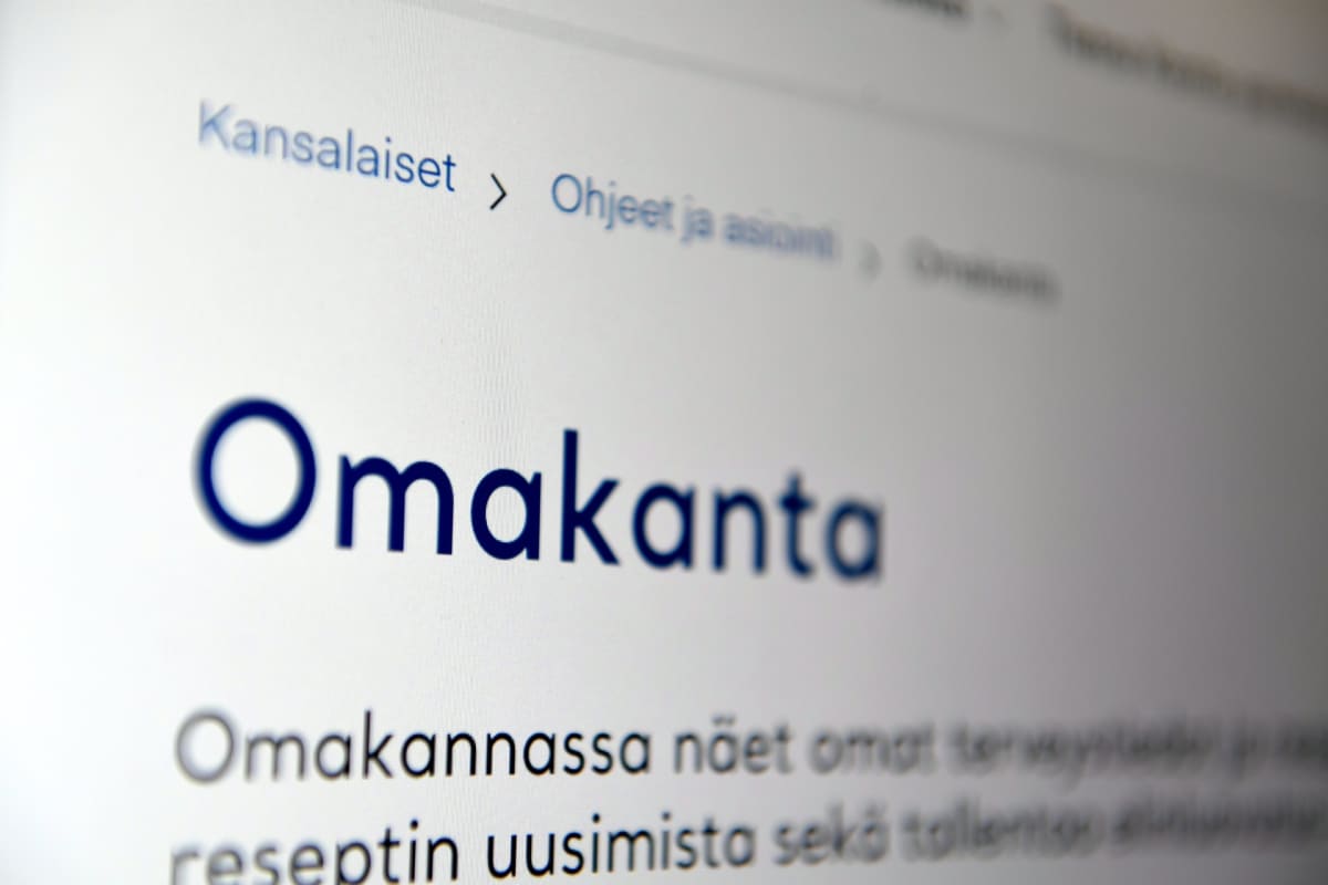 Puolet suomalaisista käyttää Omakanta-asiointipalvelua, jossa voi reseptien uusimisen lisäksi tarkastella omia terveystietojaan.