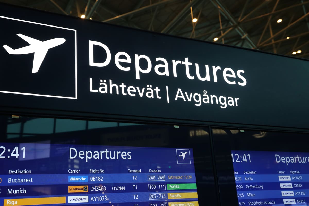 Fiavian opaste Helsinki-Vantaan lentokentällä.
