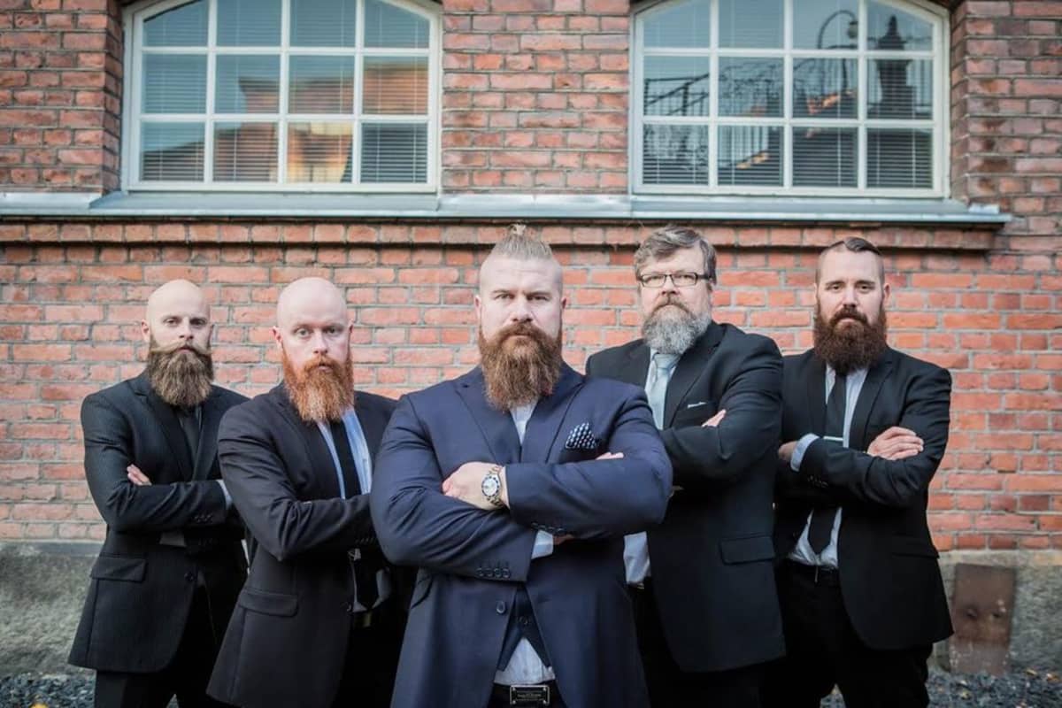 Suomen Bearded Villainsin perustajat.