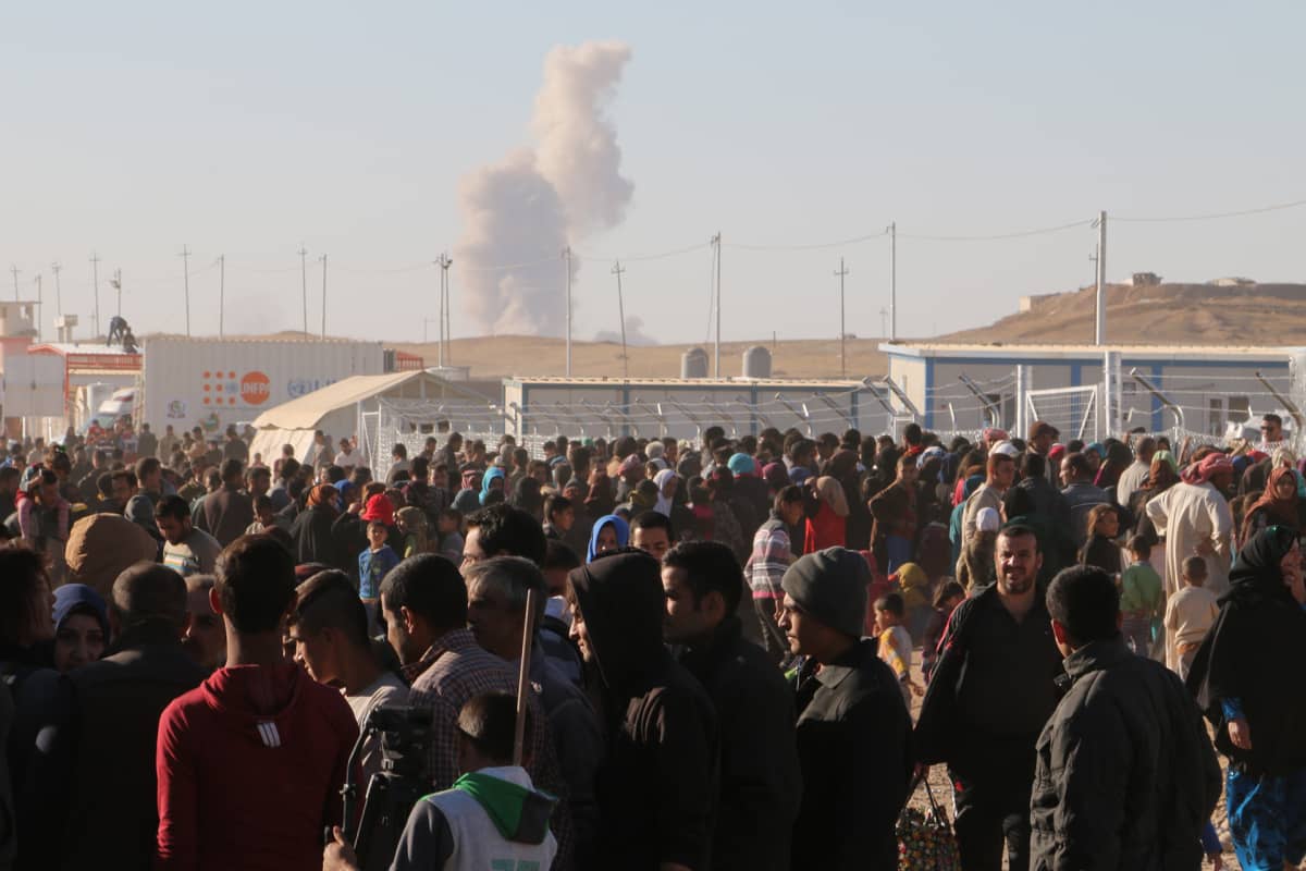Mosulin lähistölle perustetuissa pakolaisleireissä on satojatuhansia ihmisiä.