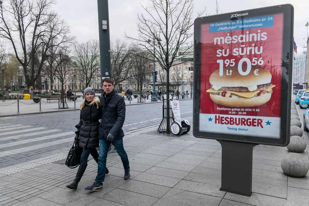 Kilpailu purilaismarkkinoilla kiristyy – Burger King avaa Suomeen kymmeniä  uusia myymälöitä | Yle Uutiset