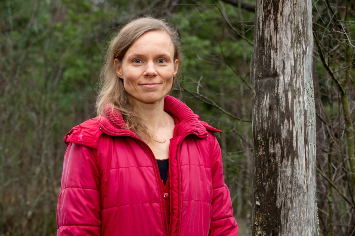 Kaunokirjallisuuden Finlandia-voittajalle Anni Kytömäelle metsät ovat  tärkeitä, mutta hän hämmästelee puheita 