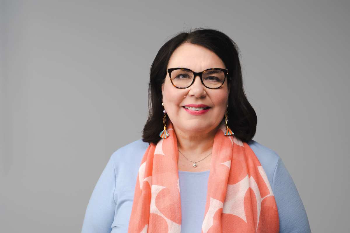 Merja Ylä-Anttilan potretti.