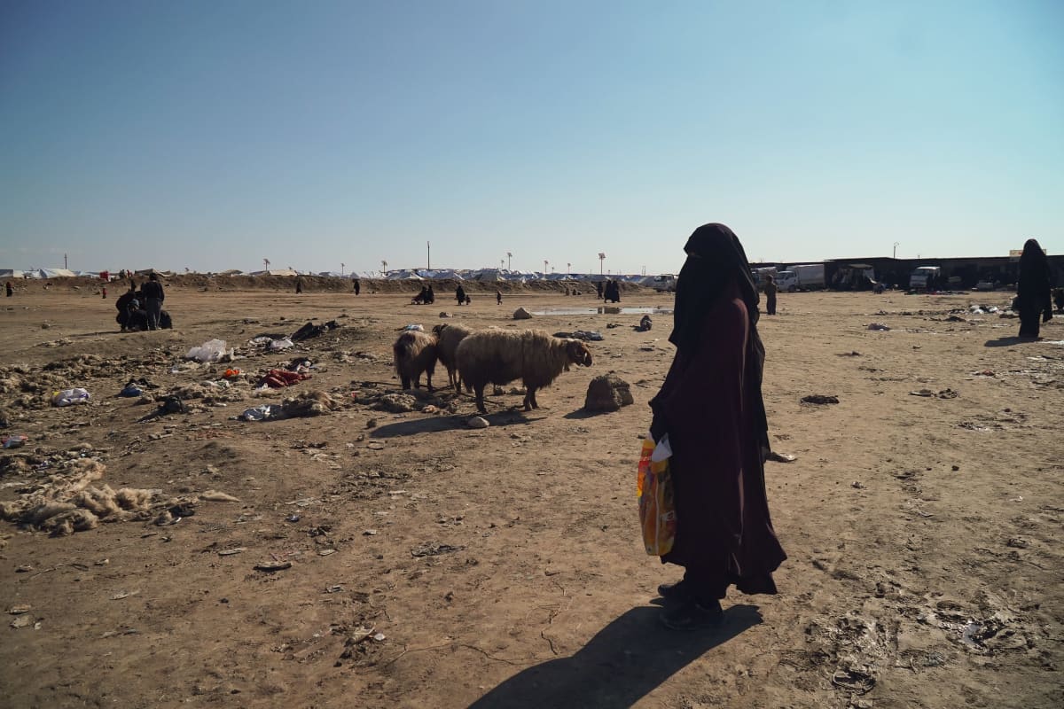 Suomalainen nainen al-Holin leirillä tammikuussa 2020.