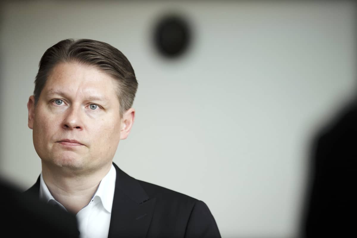 Finnairin toimitusjohtaja Topi Manner