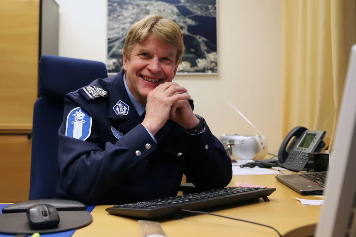 Lapin poliisin päällikkö Esa Heikkinen.