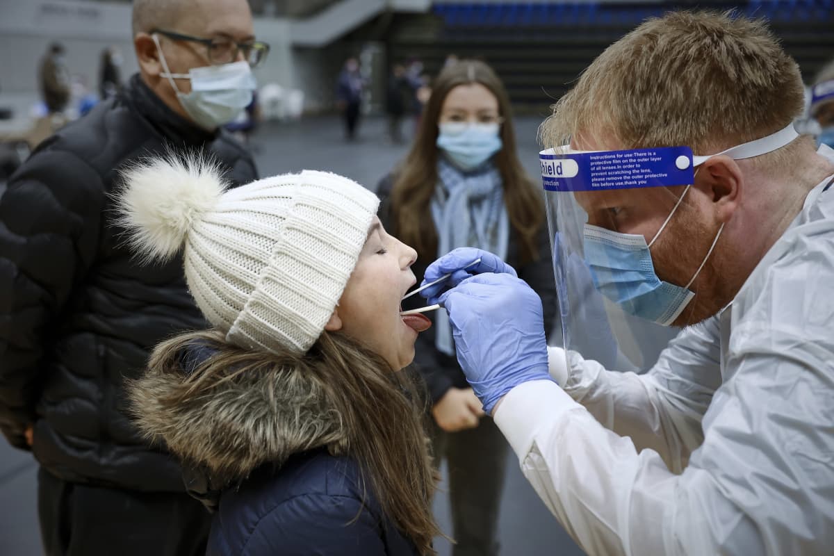  Frederikshavnissa otettiin koronanäytettä toissalauantaina.