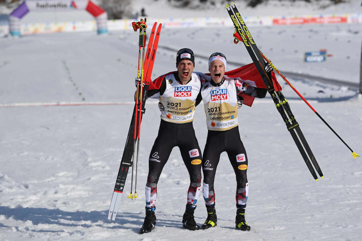 Itävallan Johannes Lamparter ja Lukas Greiderer voittivat MM-kultaa yhdistetyn parisprintissä 2021.