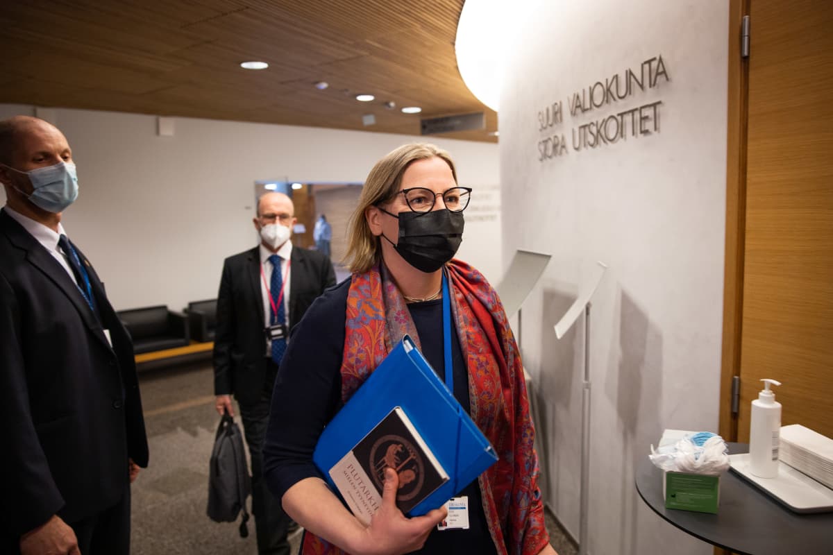 Vtv N Tytti Yli Viikari Astui Vihdoin Julkisuuteen Sunnuntaina Ylella Kriisiviestija Han Ei Juuri Osoittanut Empatiaa Kansalaisten Mielipiteille Yle Uutiset Yle Fi
