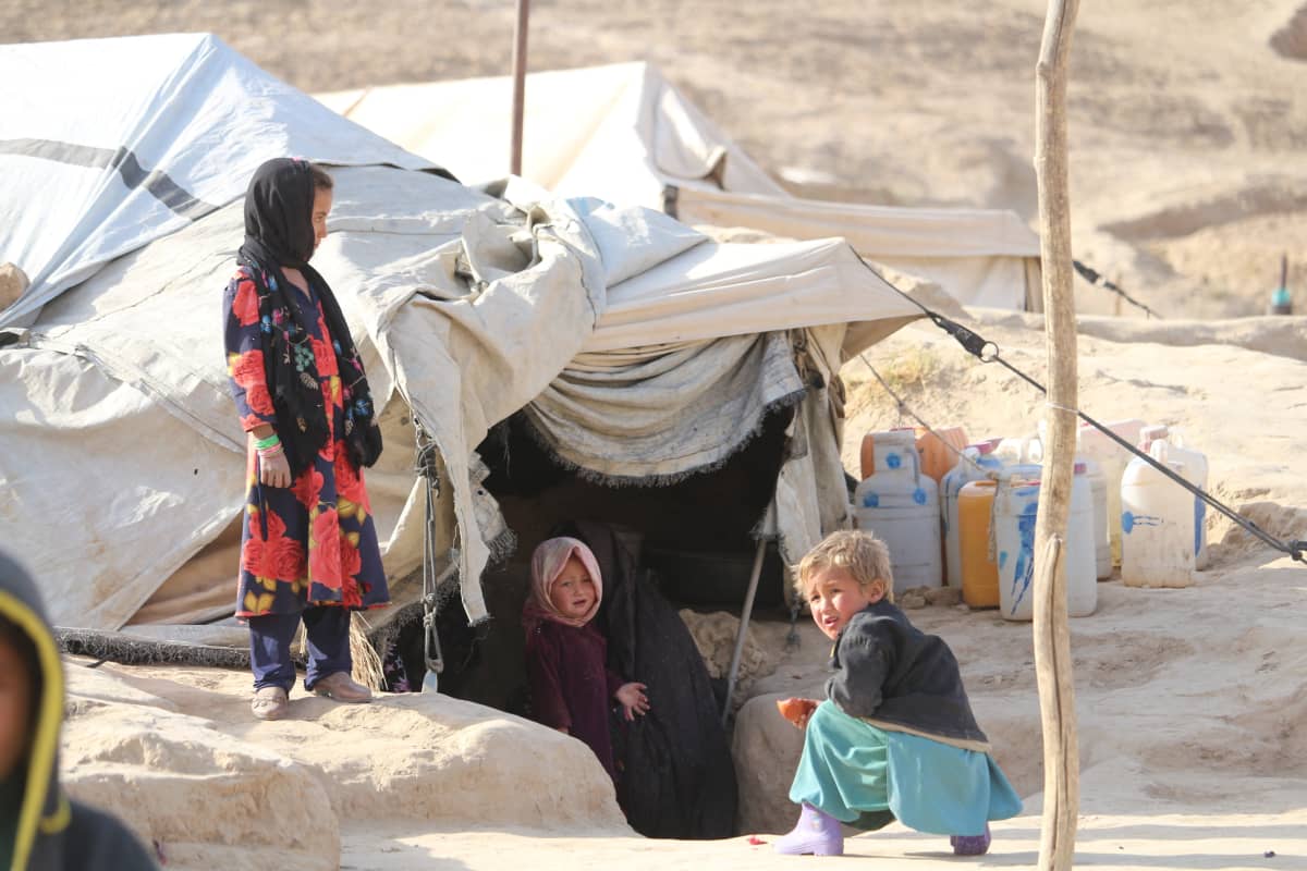 Afganistanin sisäisiä pakolaisia Qala-e-nawin lähellä, luoteisessa Bhadghisin maakunnassa.