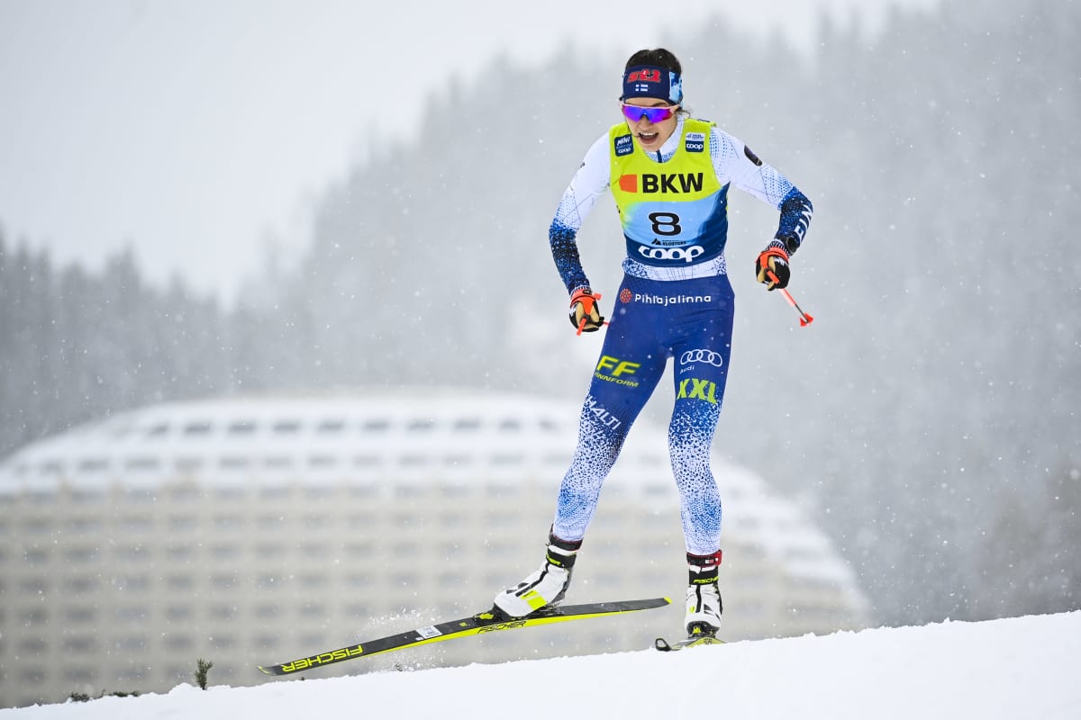 Jasmin Kähärä åker skidor i Davos.