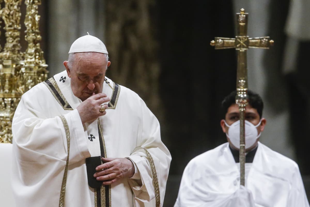 Paavi Franciscus piti messua Pietarinkirkossa.