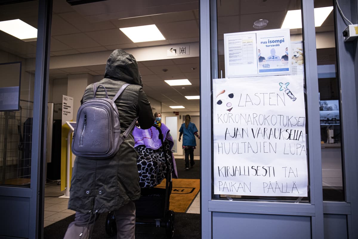 Itä-keskuksen perheneuvola.