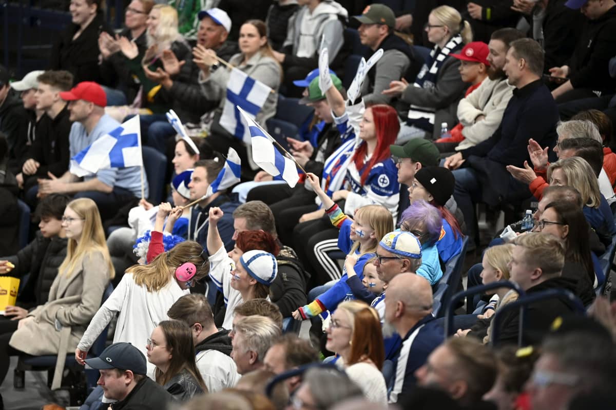 Publik på Finlands match mot Schweiz.