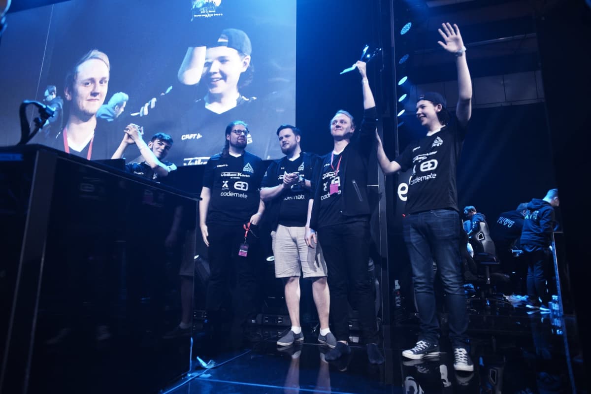 SJ Gamingin joukkue CS:GO eSM-turnauksessa 2019.