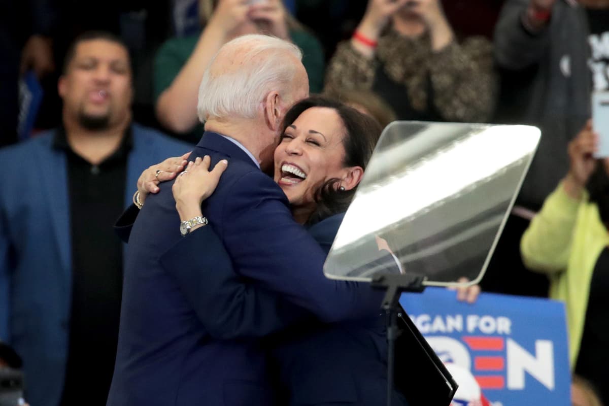 Joe Biden ja Kamala Harris kampanjoivat Detroitissa.