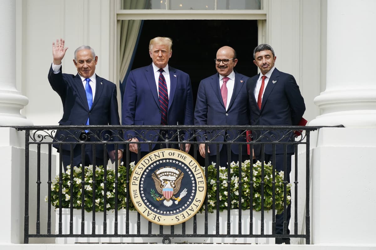 Kuvassa ovat Donald Trump ja Benjamin Netanjahu.