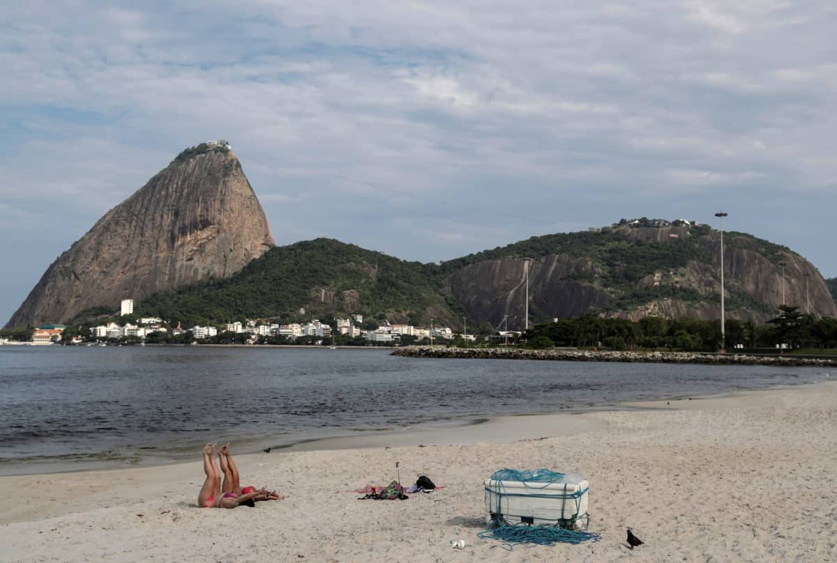 Rio de Janeiron Flamengo beach oli hiljainen 19. maaliskuuta.