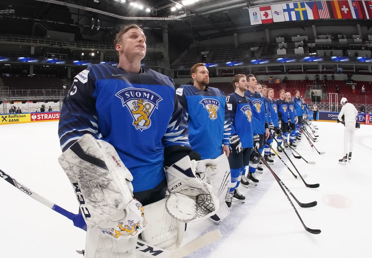 Punakoneen legenda Vjatsheslav Bykov, 61, pitää Suomea suosikkina jääkiekon  olympiakultaan ja avaa nyt, miksi – 