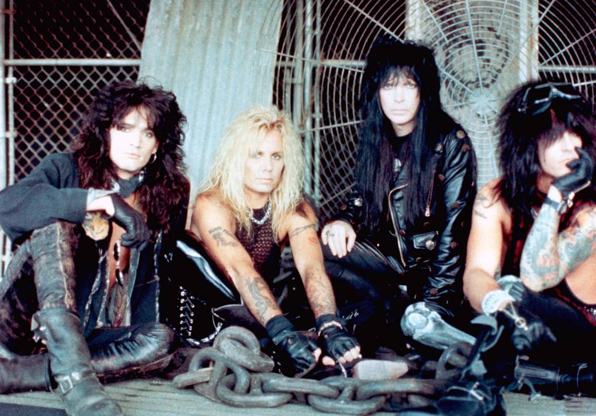 Mötley Crüe kuvattuna 1980-luvun lopulla.