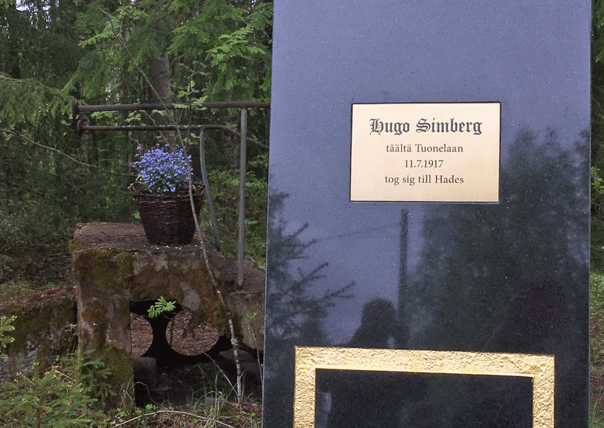 Hugo SImbergin muistomerkki paljastettiin Ähtärissä Peränteen kylällä sunnuntaina 11. kesäkuuta 2017.