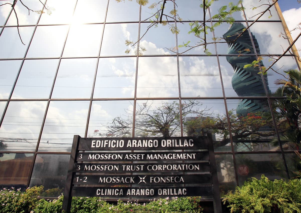 Lakiasiaintoimisto Mossack Fonsecan rakennus Panama Cityssä.