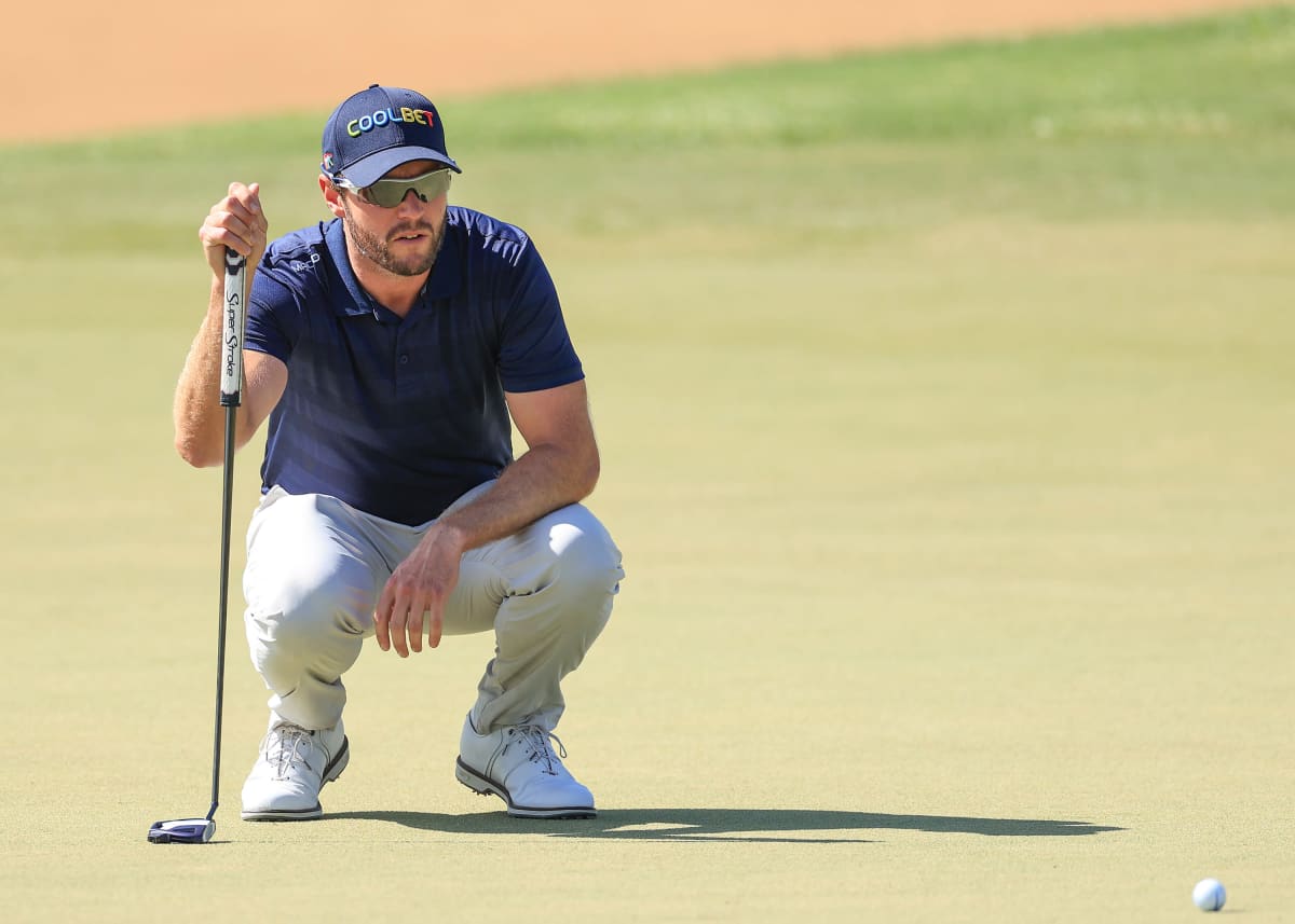 Kalle Samooja Dubaissa golfaamassa 14.11.2021.