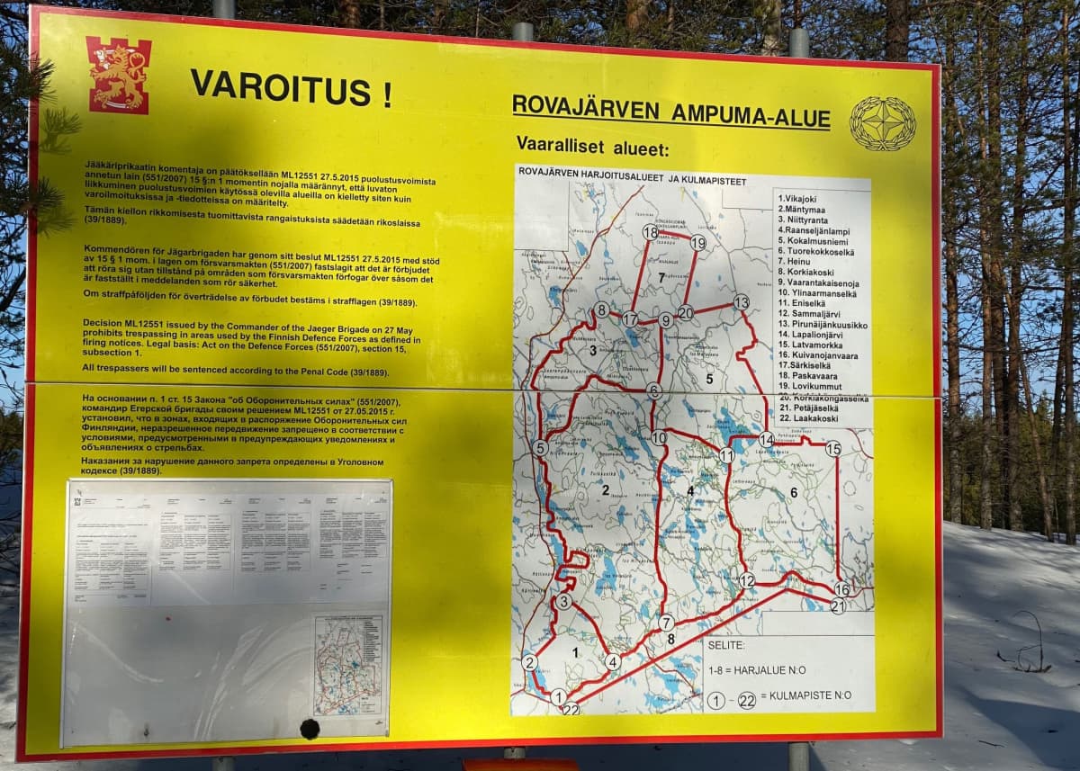 Puolustusvoimien Rovajärven ampuma-alueesta varoittava kyltti.
