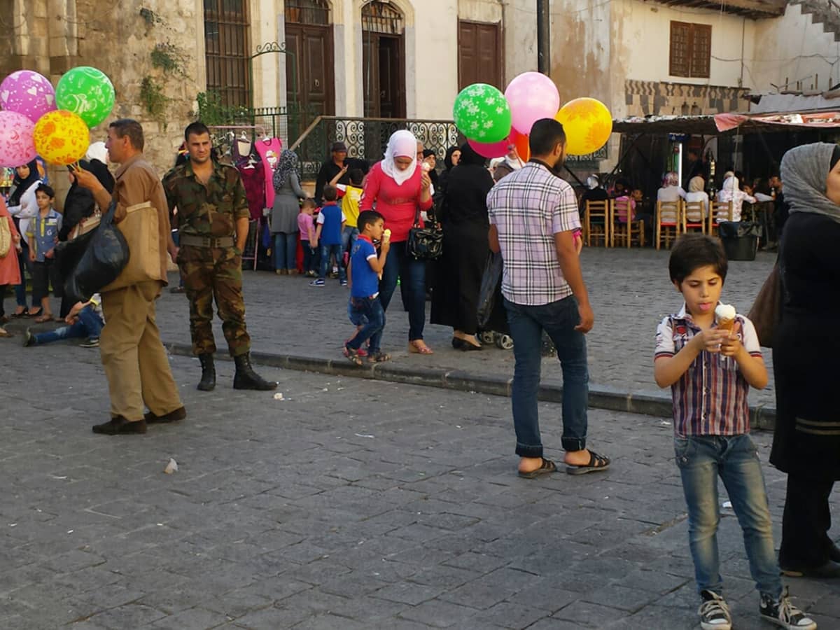 Sotilaiden määrä kaduilla on lisääntynyt Syyrian pääkaupungissa Damaskoksessa. 