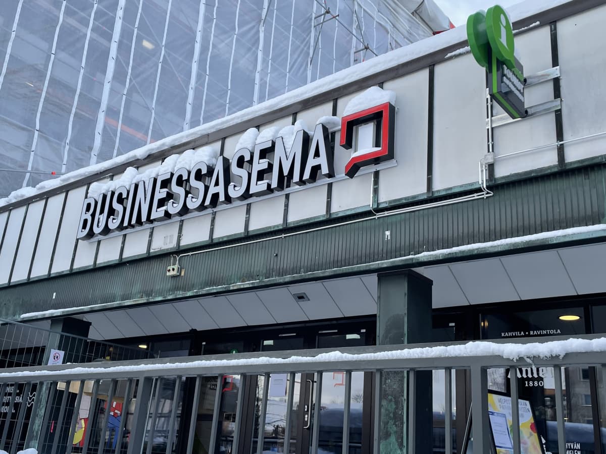 Oulun Business-aseman julkisivu