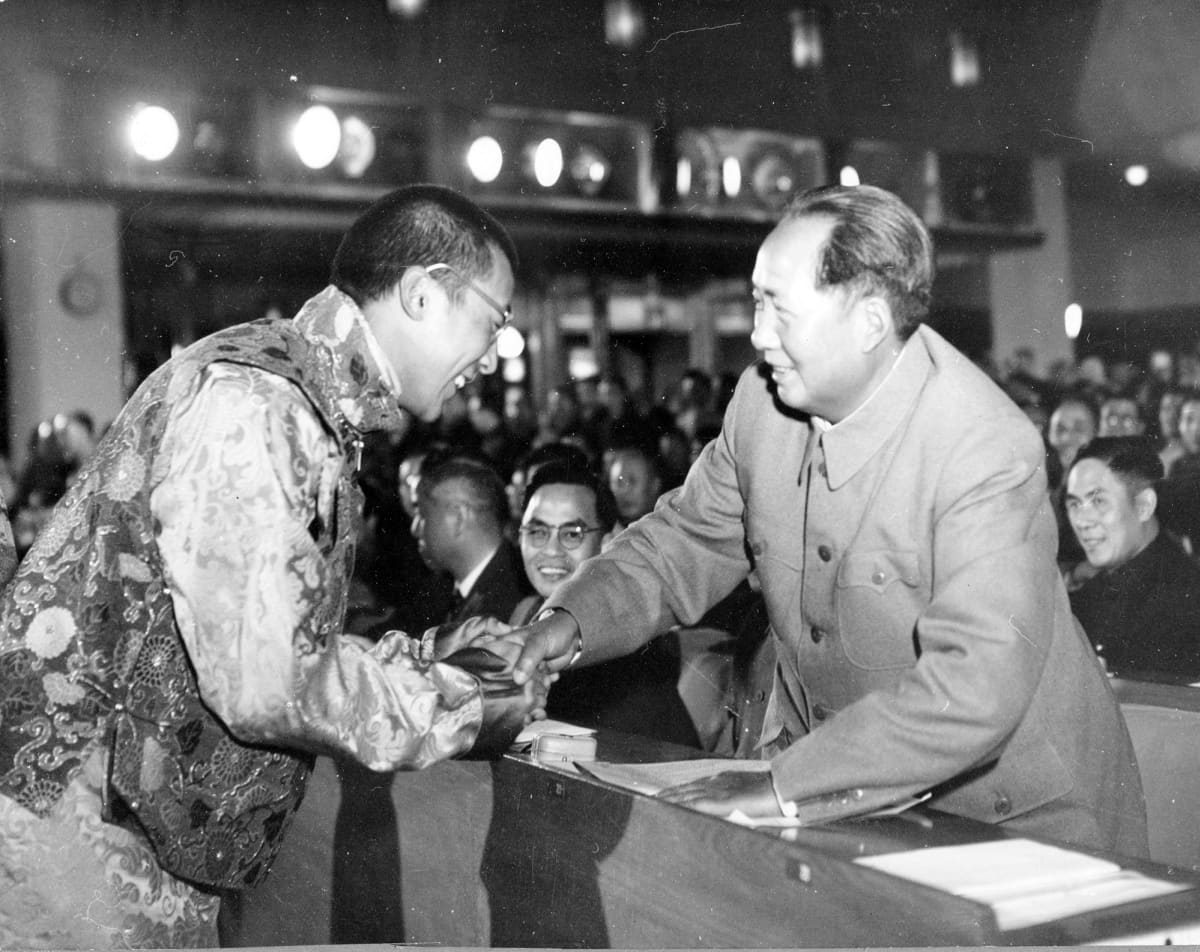 Dalai-lama ja Mao Zedong tapaavat Pekingissä.