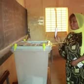 Nigerissä valta vaihtuu ensi  kertaa demokraattisesti