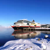 Matkustajalautta M/S Trollfjord Kirkkoniemen satamassa