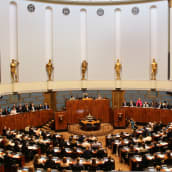Nuorten parlamentti kokoontuu eduskunnassa vuonna 2018.